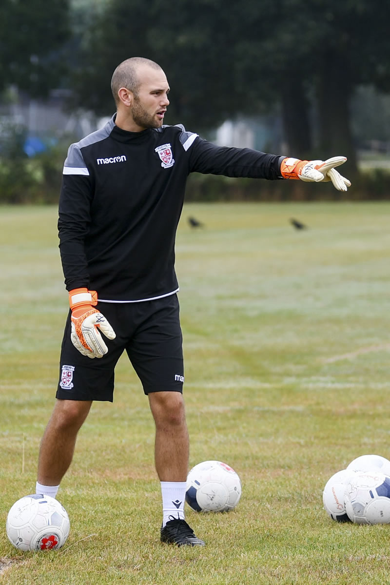 Matthew Winter - MGW Coaching - Goalkeeper Coach Surrey